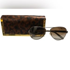 Tory Burch Sunglasses with case